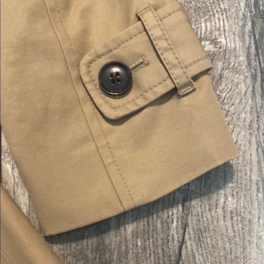 Banana Republic Vintage Classic Tan Trench Coat - Picture 8 of 9